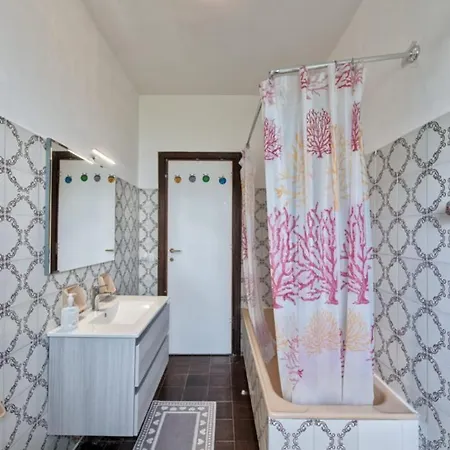 Arish Downtown Venice 招待所 *