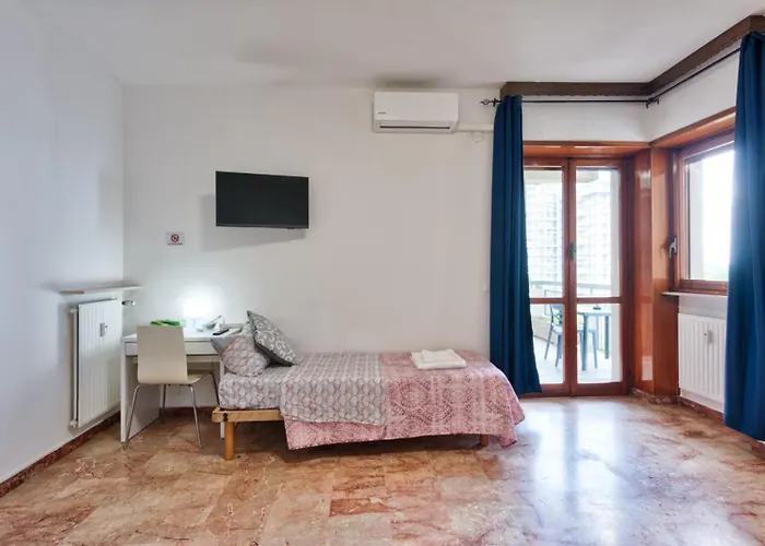 Arish Downtown Venice