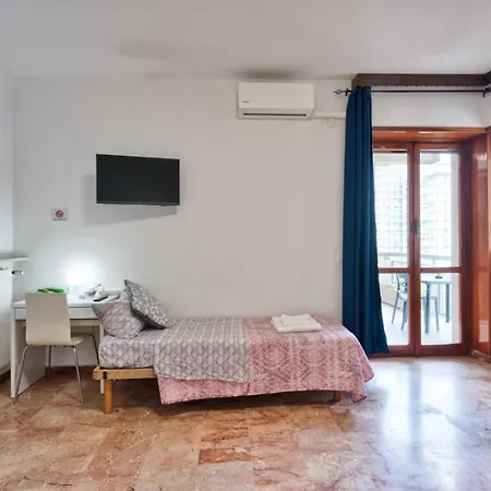 Arish Downtown Venice