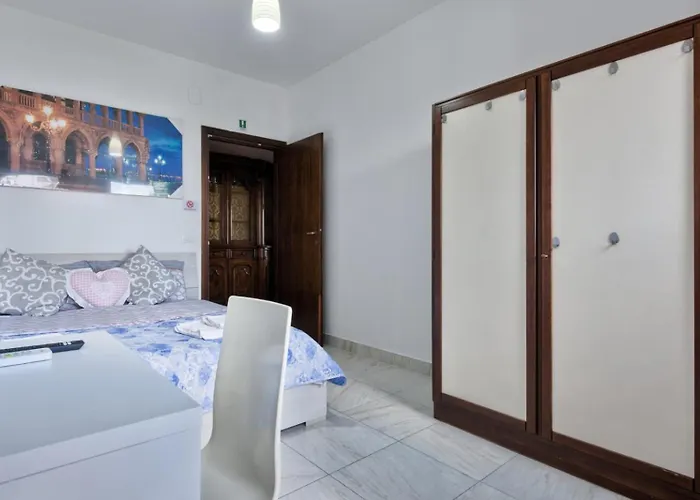 Arish Downtown Venice *